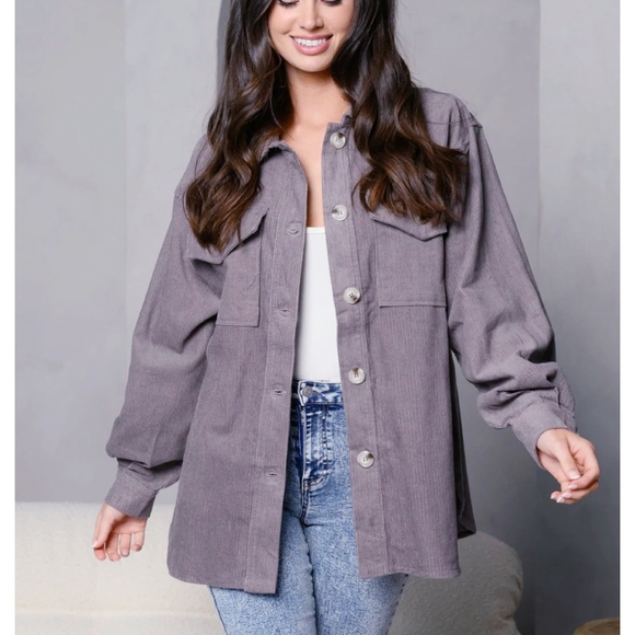 PEACH LOVE CALIFORNIA On Trend Oversized Gray Corduroy Shacket - Picture 2 of 5